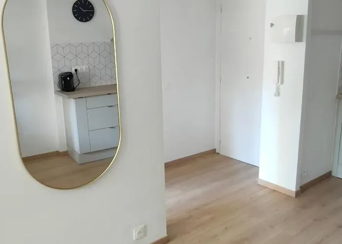 Neuf Centre Au Calme Appartamento